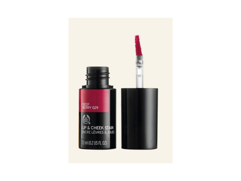 deep-berry-trending-lipstick-shade